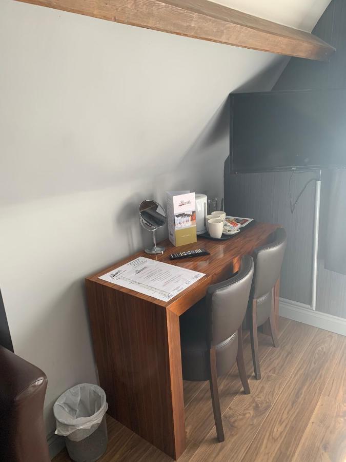 Bennetts Hotel 롱이튼 외부 사진